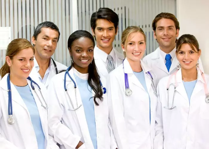 Médicos y médicos especialistas
